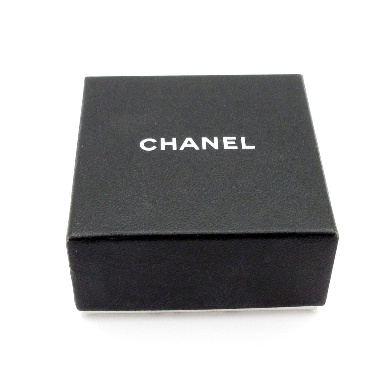 Chanel Earrings Gold White CC Logo — view 6