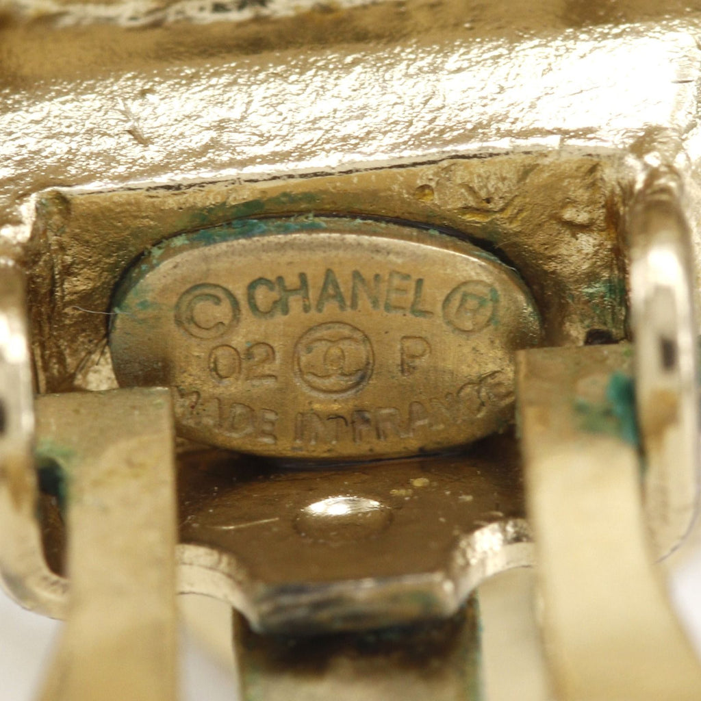 Chanel Quilted Bag Motif Gold Plated Earrings — view 9