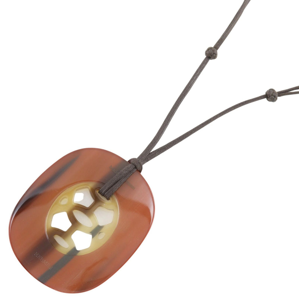 Hermes Lift GM Buffalo Horn Orange Necklace — view 3