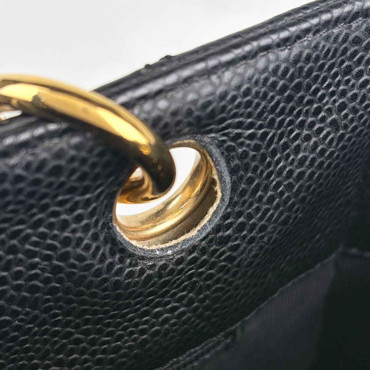 Chanel CC Logo Chain Tote Shoulder Bag Quilted Petite Shopping PST Bag Caviar — view 4