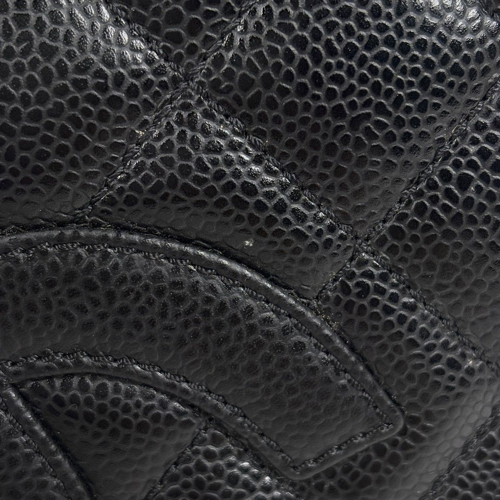 Chanel CC Logo Chain Tote Shoulder Bag Quilted Petite Shopping PST Bag Caviar — view 5
