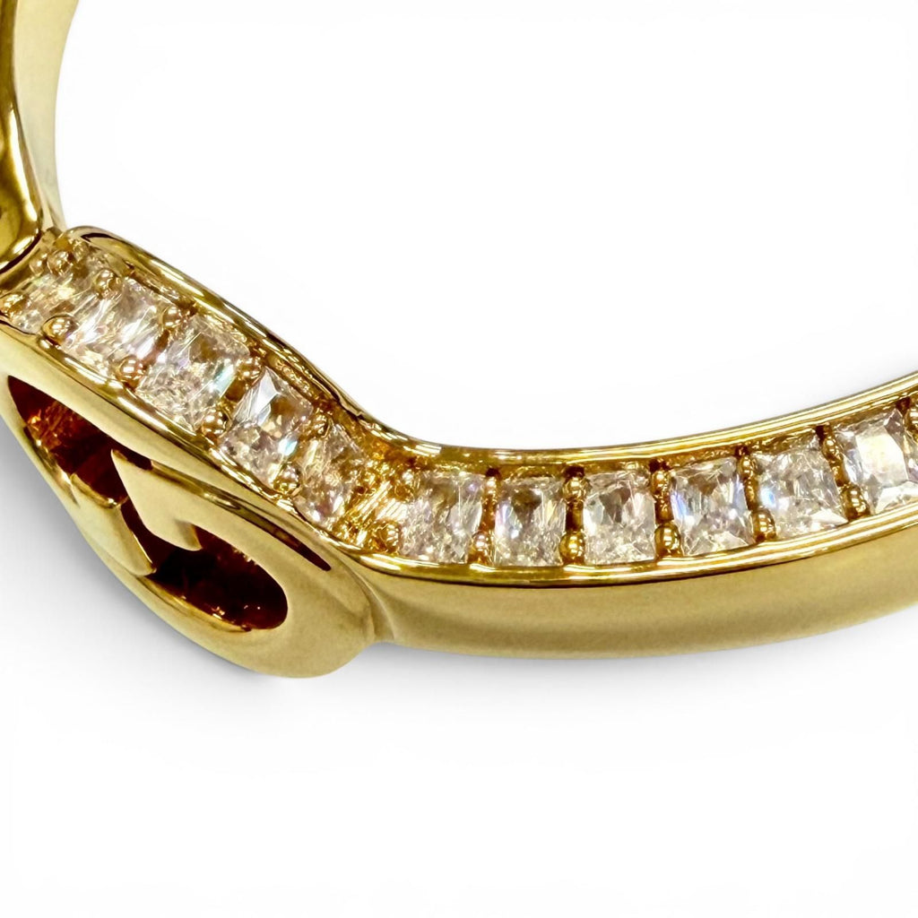Gucci Interlocking Rhinestone Blanc D Bangle Bracelet Gold — view 8