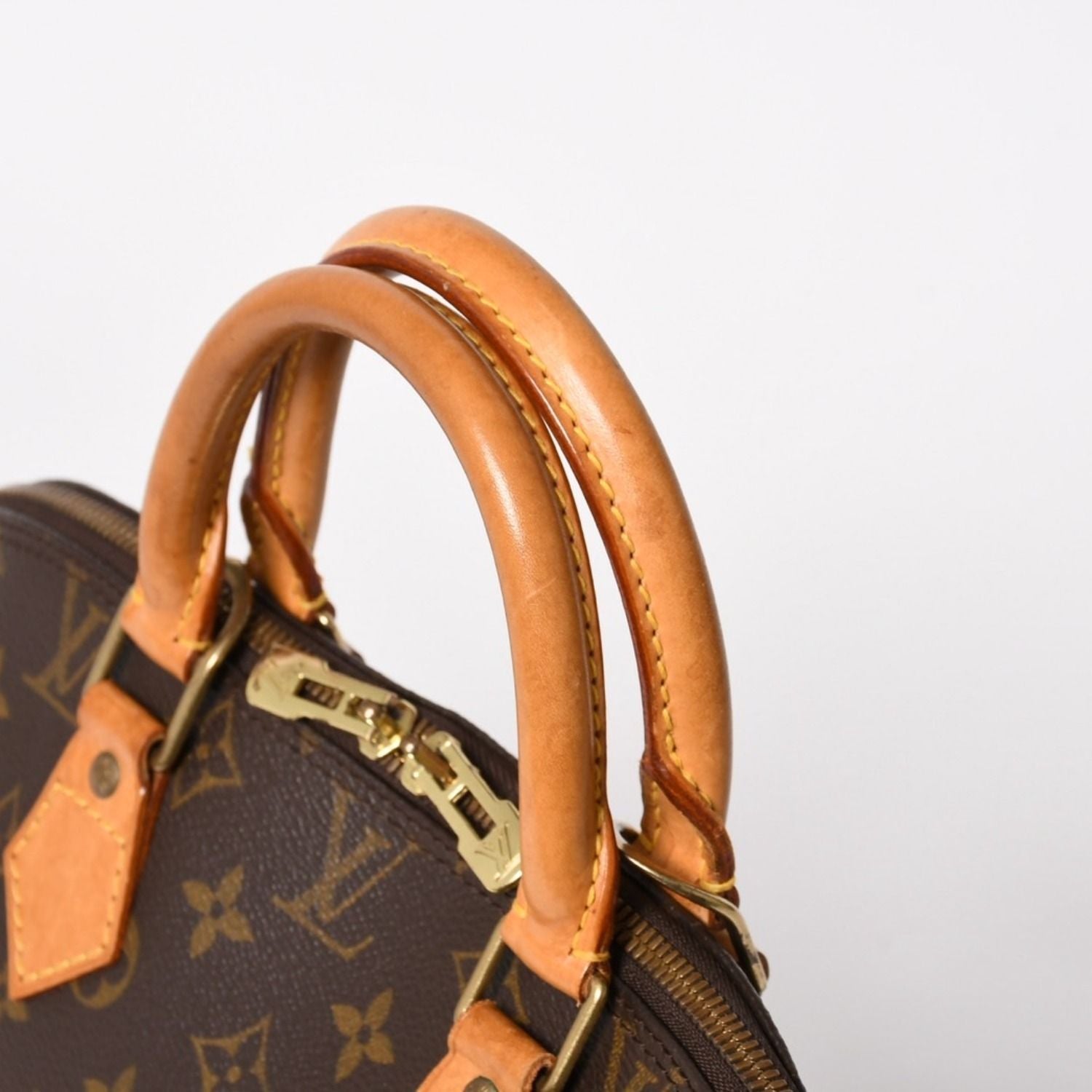 Louis Vuitton Monogram Alma PM Handbag Shoulder Gold — view 4