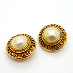Chanel Earrings Vintage Gold — view 2