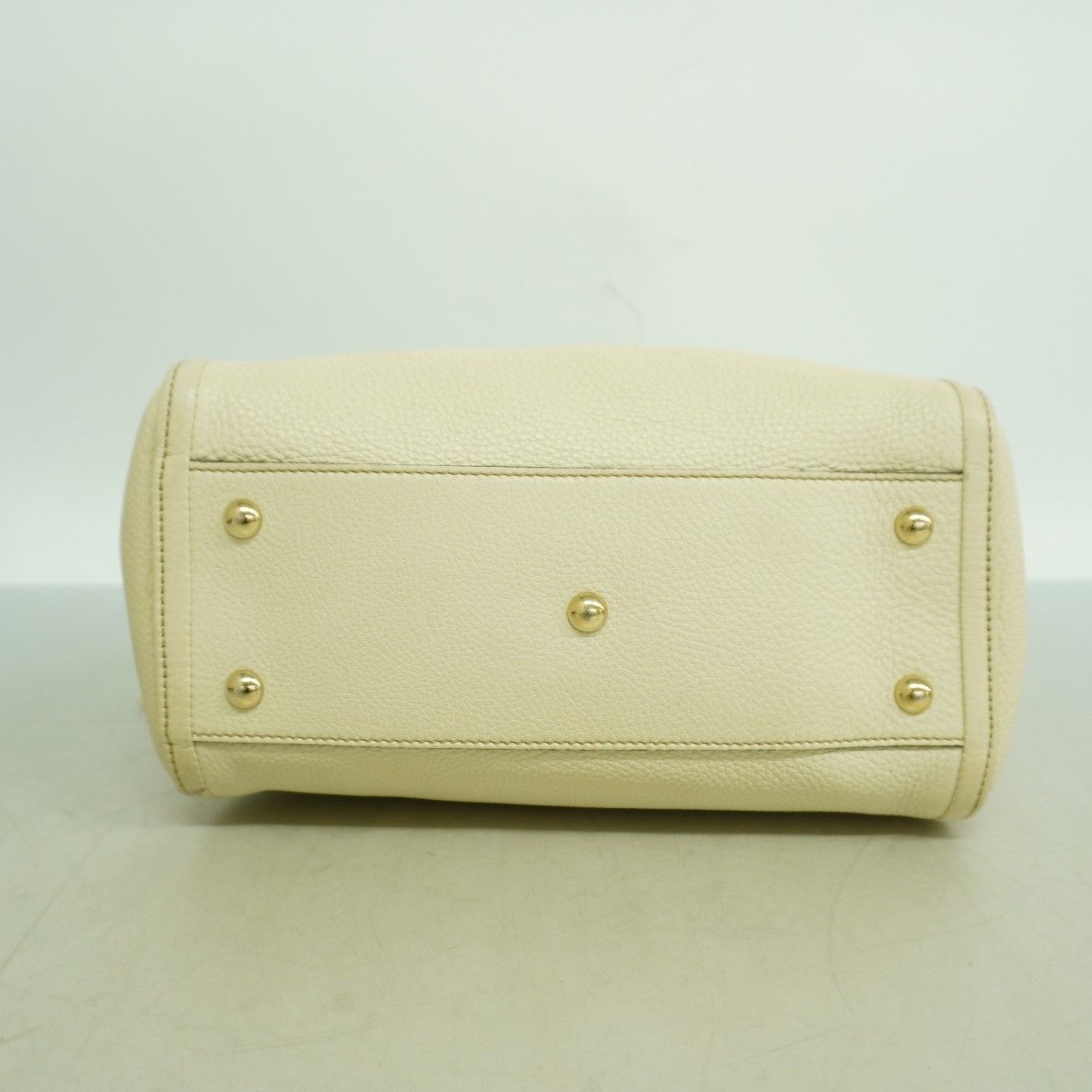 Gucci Handbag Leather Ivory Chien Panning Gold — view 3