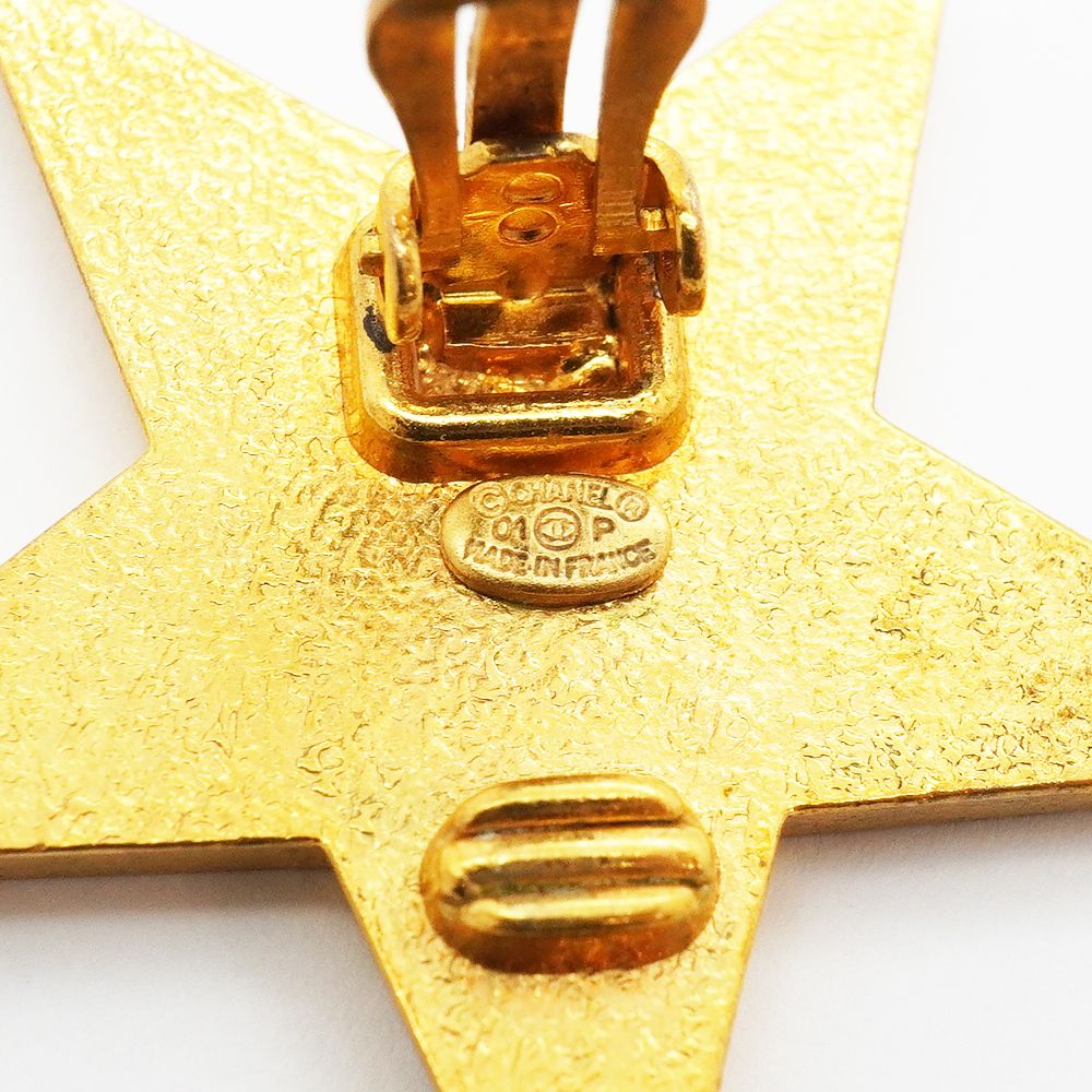 Chanel Earrings CC Logo Star Gold Plated Blackcles — view 4