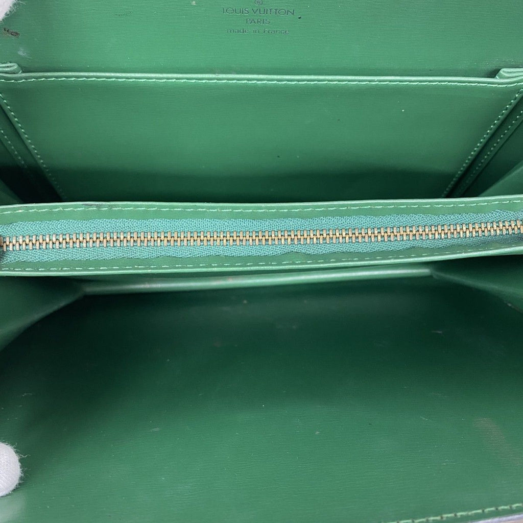 Louis Vuitton Shoulder Bag Epi Green — view 4