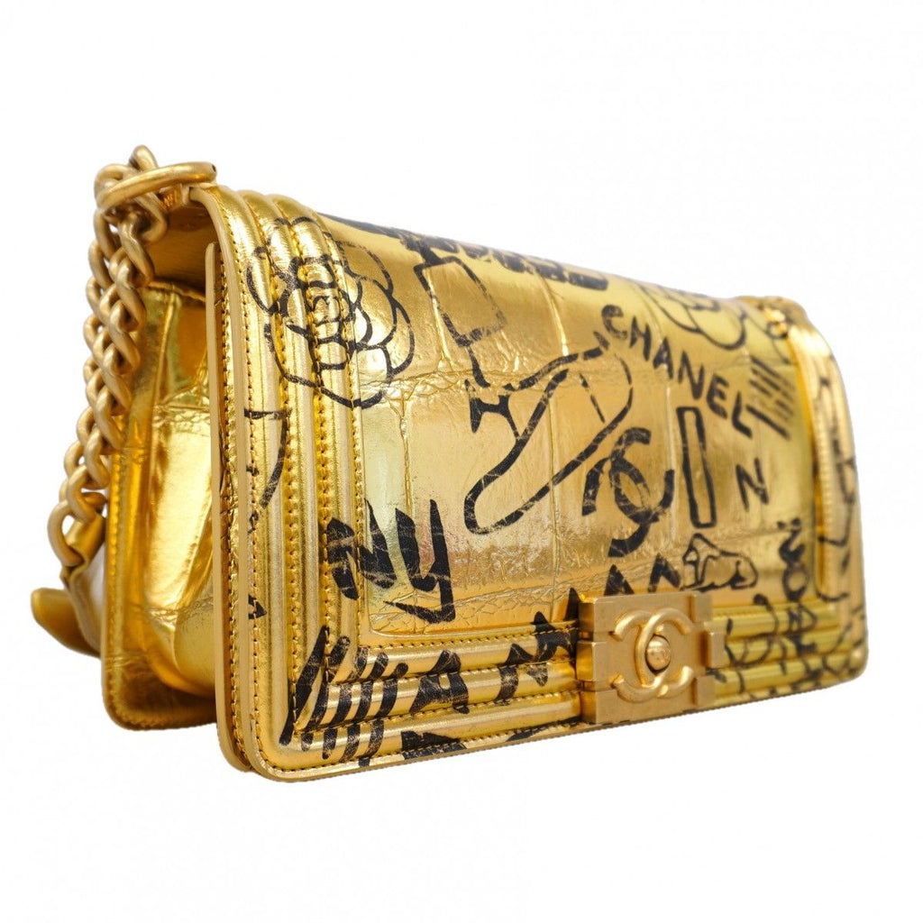 Chanel Shoulder Bag Boy Leather Gold — view 2
