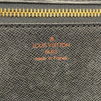 Louis Vuitton Clutch Epi Pochette Series Dragonne Noir — view 5