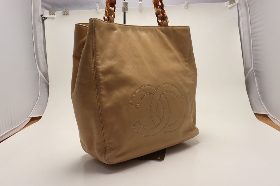 Chanel No 5 CC Logo Leather Tote Shoulder — view 4