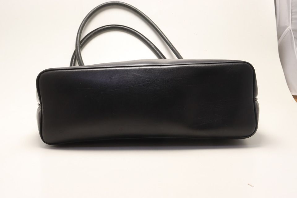 Chanel Lambskin CC Logo Tote Shoulder — view 3