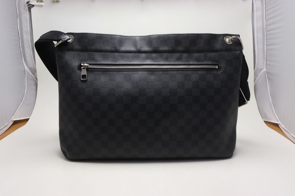 Louis Vuitton Damier Graphite Hunter Shoulder — view 2