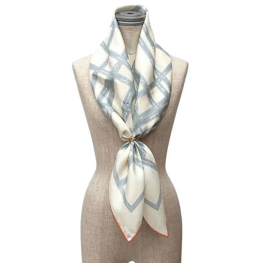 Hermes Super Carre 90 Scarf Bolduc Ribbon Pattern White Ginza 100% Silk — view 2