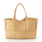 Bottega Veneta Maxi Intrecciato Arco Leather Tote Beige — view 4