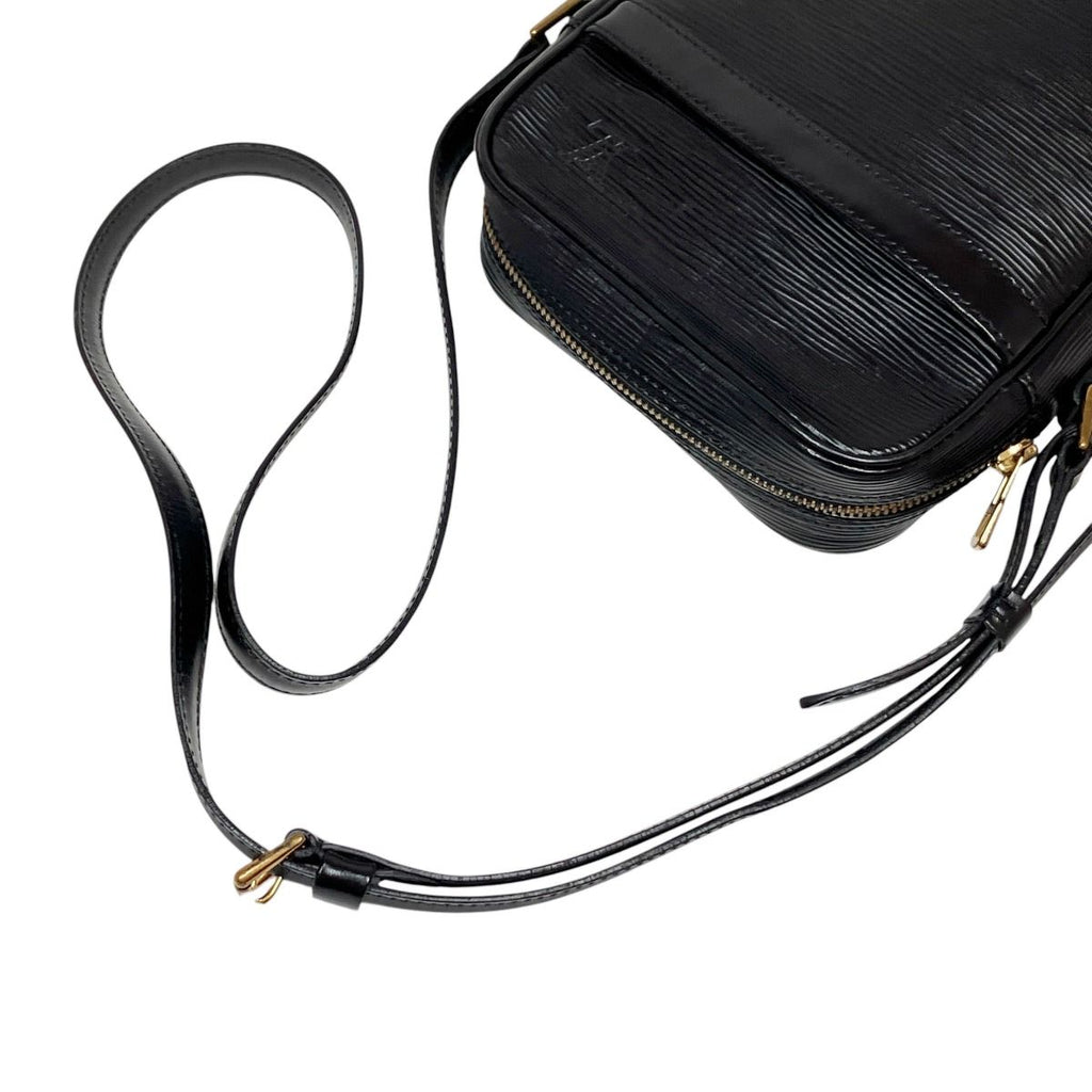 Louis Vuitton Danube Epi Shoulder Bag Leather — view 6