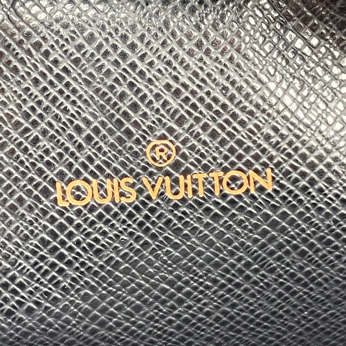 Louis Vuitton Danube Epi Shoulder Bag Leather — view 4