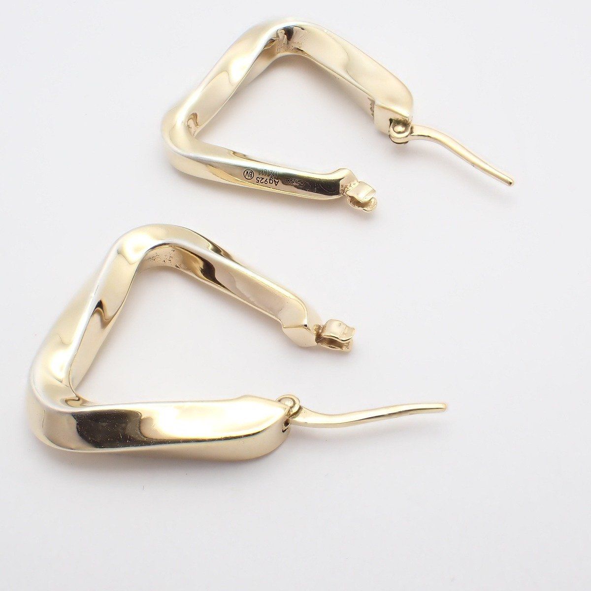 Bottega Veneta Twisted Hoop Triangle Earrings 925 Sterling Silver Gold — view 3