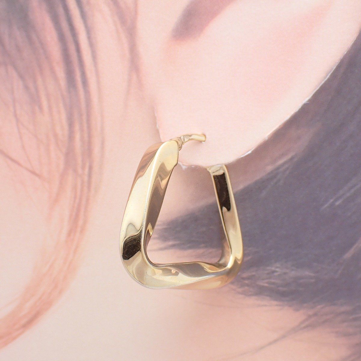 Bottega Veneta Twisted Hoop Triangle Earrings 925 Sterling Silver Gold — view 7