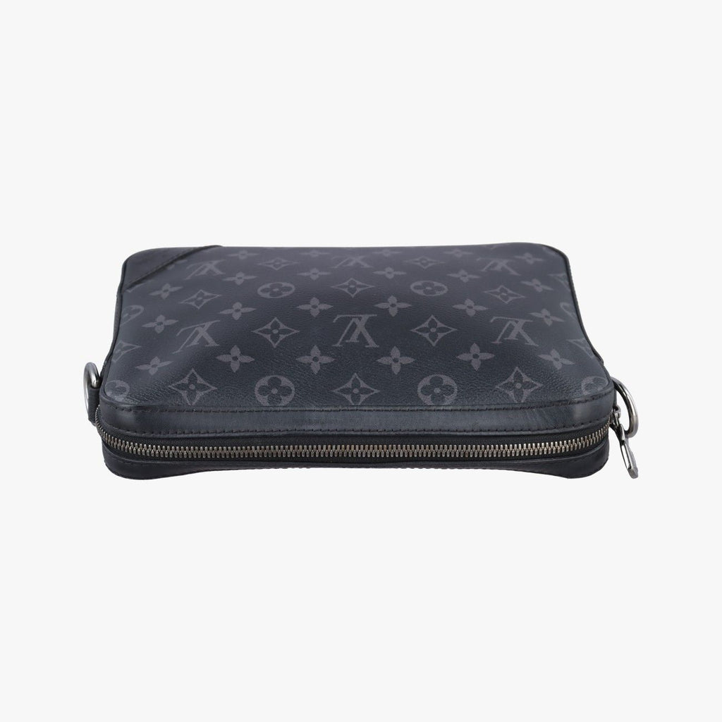 Louis Vuitton Trio Messenger Black Monogram Eclipse Reverse — view 8