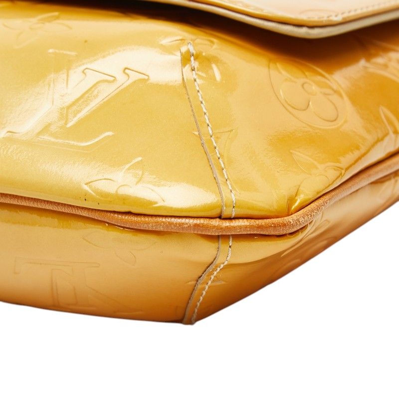 Louis Vuitton Monogram Vernis Thompson Street Shoulder Bag Jaune Yellow Patent — view 4