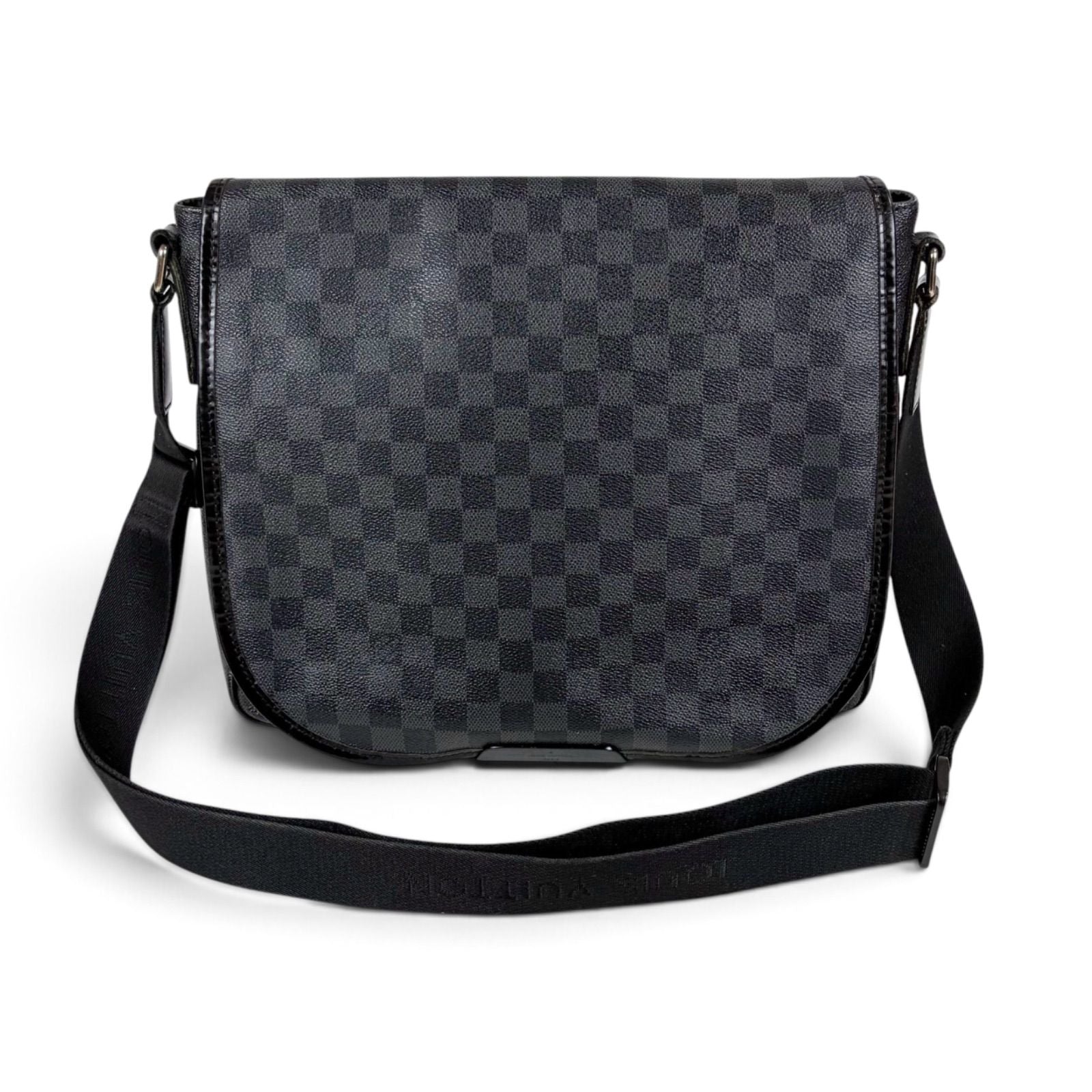 Louis Vuitton Damier Graphite Daniel MM Shoulder Bag Cross — view 2