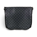 Louis Vuitton Damier Graphite Daniel MM Shoulder Bag Cross — view 4