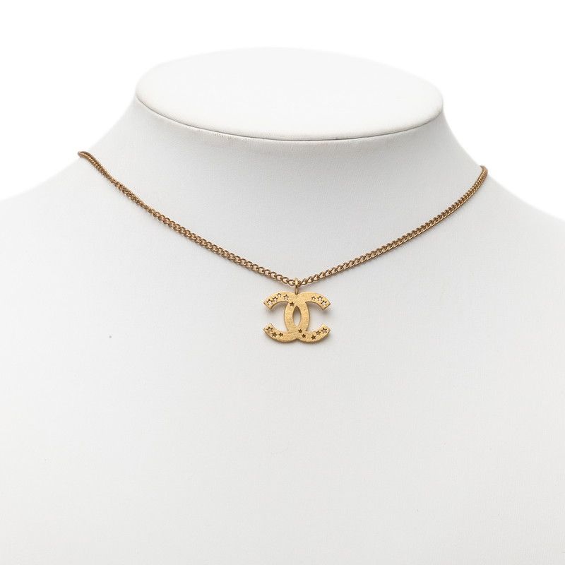 Chanel CC Logo Chain Pendant 01 Gold Plating — view 5