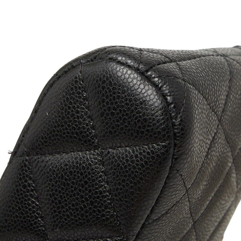 Chanel CC Logo Quilted Classic Chain Shoulder Bag Pochette Black Gold Caviar — view 5