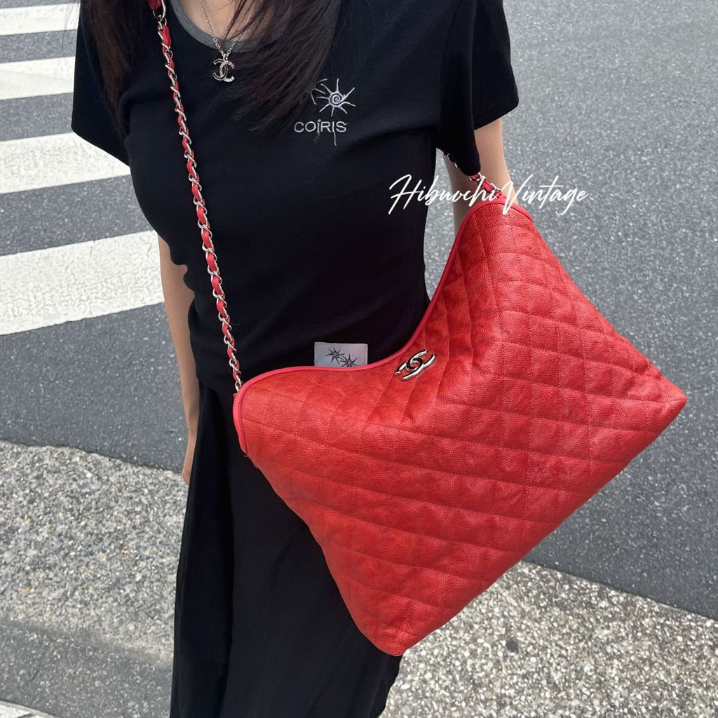Chanel French Riviera Quilted CC Logo Shoulder Bag Caviar Leather Red Silver — view 2