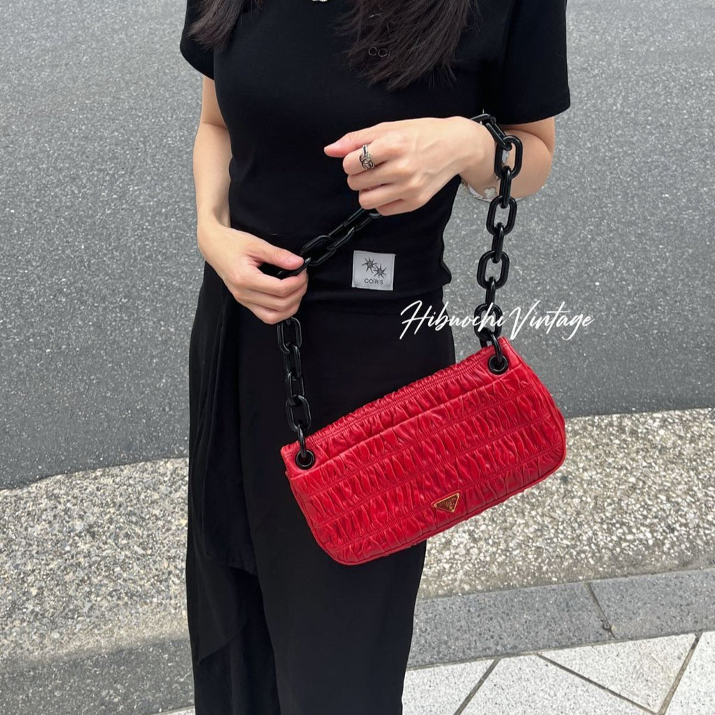 Prada Gaufre Chain Flap Shoulder Bag Leather Red Vintage — view 2