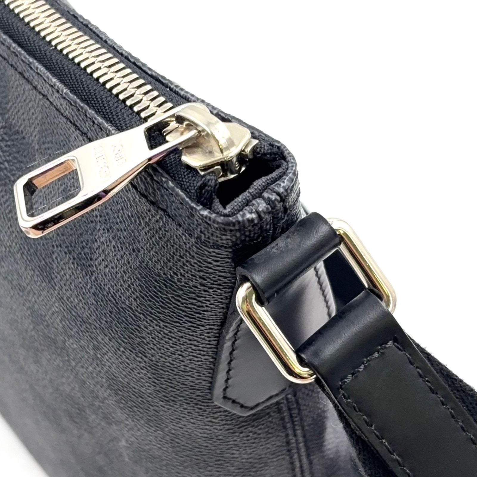 Louis Vuitton Mick PM Damier Graphite Leather Black Shoulder Bag Silver — view 9