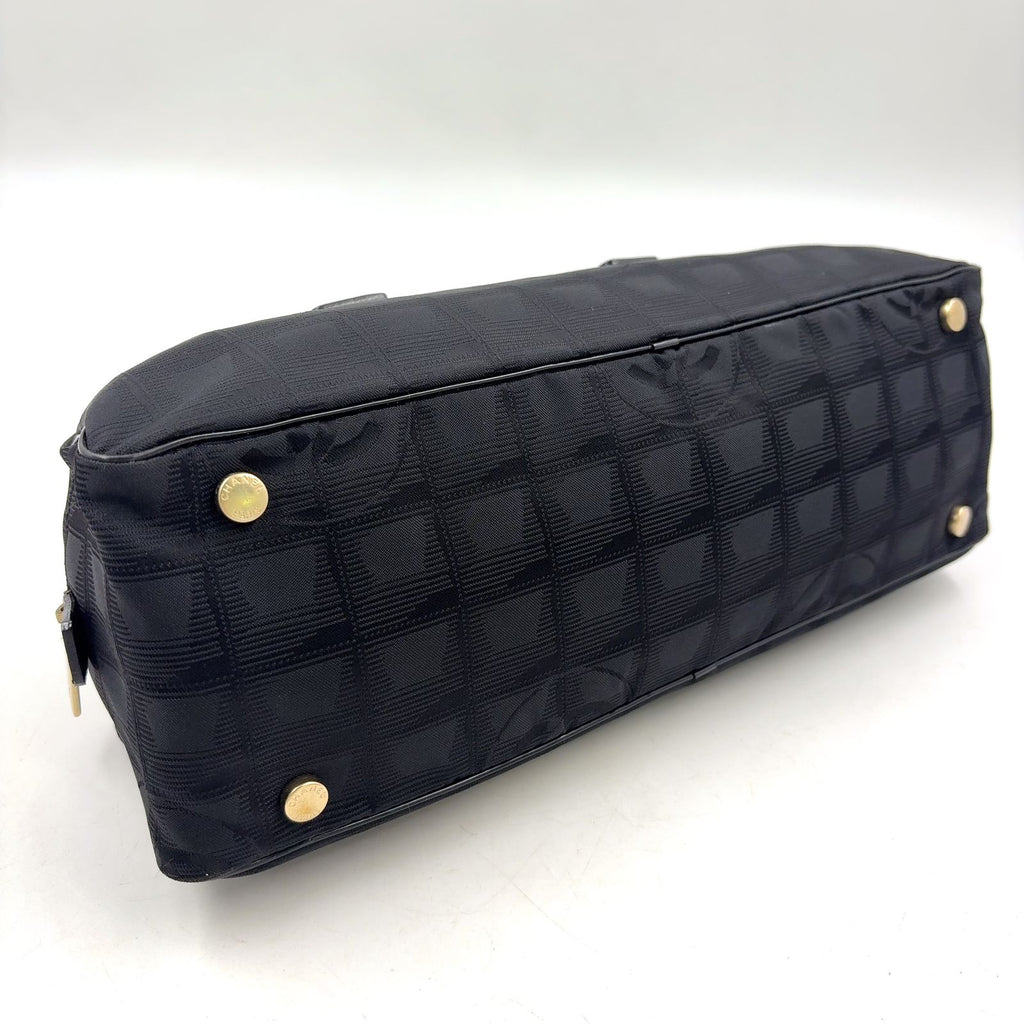 Chanel New Travelline Stand Leather Nylon Black Handbag Gold — view 9