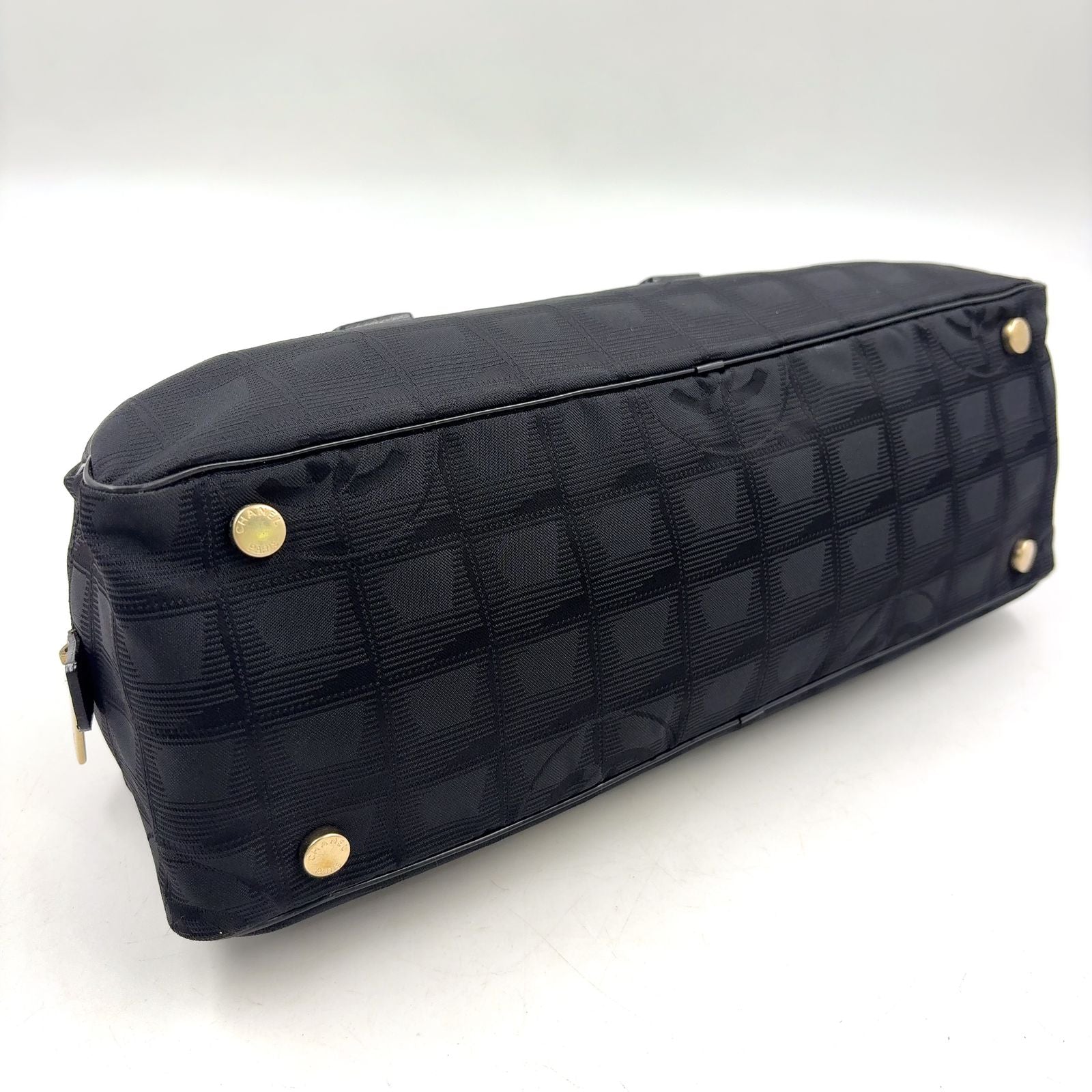 Chanel New Travelline Stand Leather Nylon Black Handbag Gold — view 9