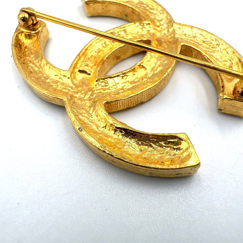 Chanel CC Logo Rhinestone Color Clear Gold Brooch — view 8