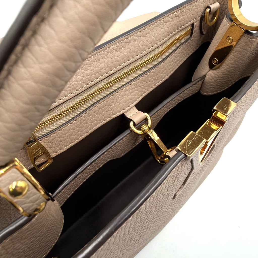 Louis Vuitton Capucines BB 2-Way Correspondence Taurillon Leather Beige Handbag — view 9