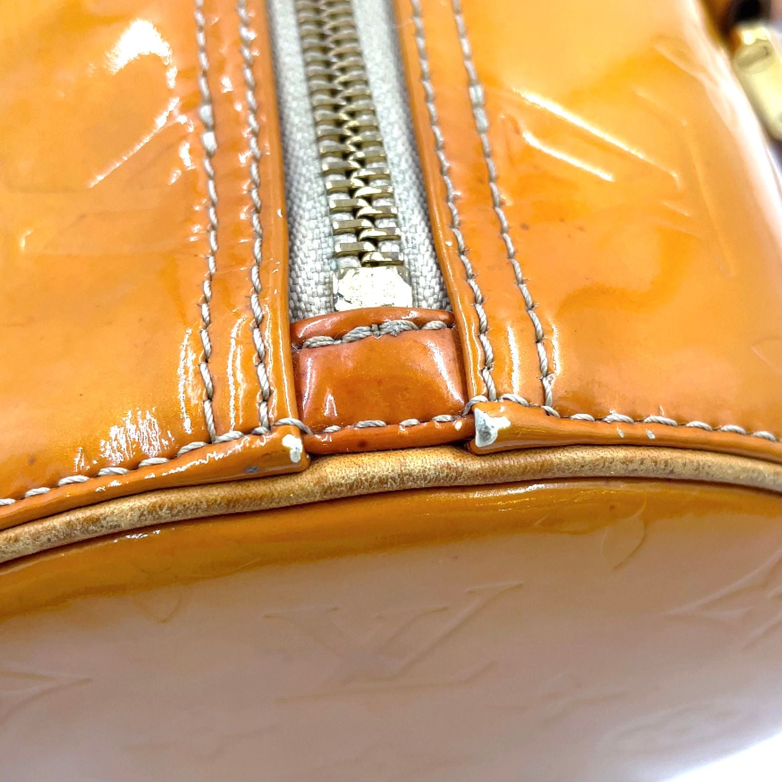 Louis Vuitton Monogram Vernis Leather Enamel Yellow Handbag Gold — view 9