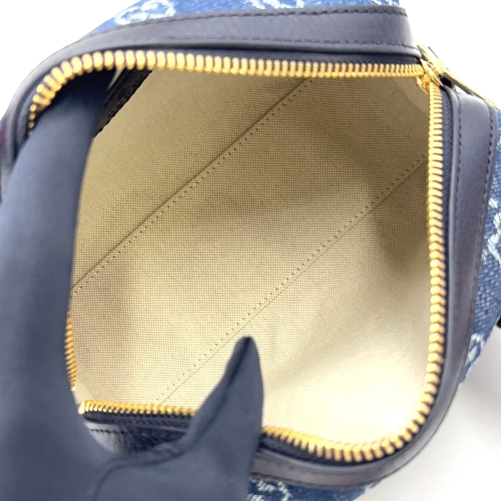 Gucci di Mini GG 2-Way Shoulder Leather Denim Blue Handbag Gold — view 3