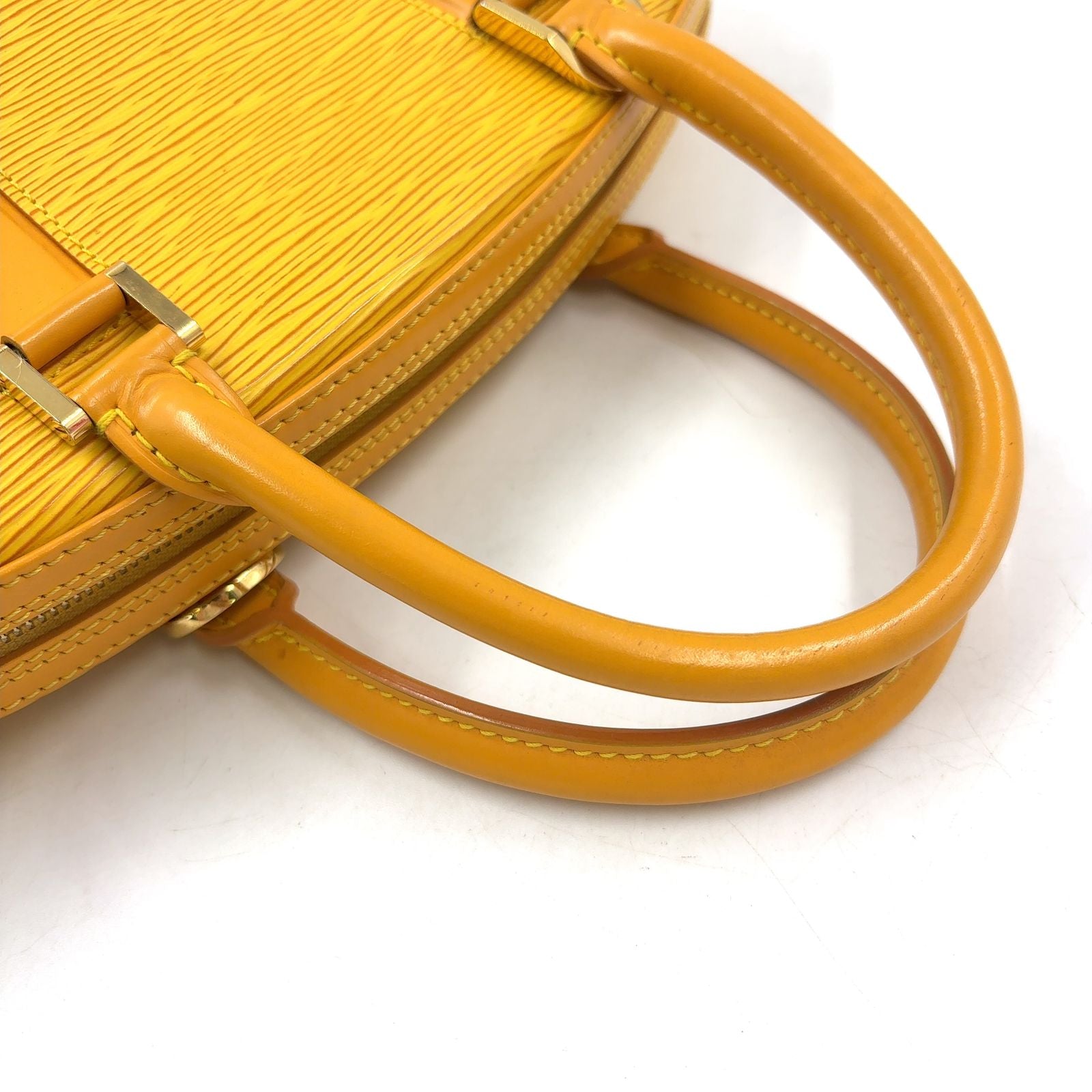Louis Vuitton Epi Tassiriyellow Leather Yellow Handbag Gold — view 6