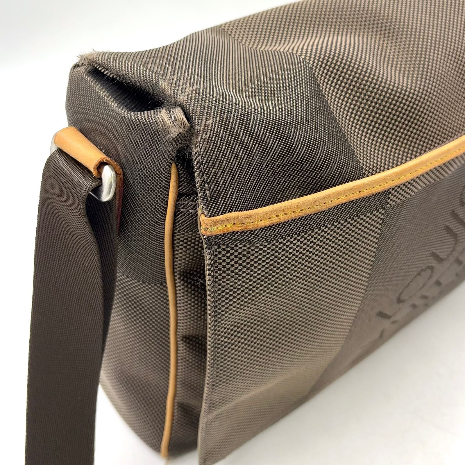 Louis Vuitton Damier Geant Leather Nylon Khaki Brown Lightbrown Shoulder — view 9
