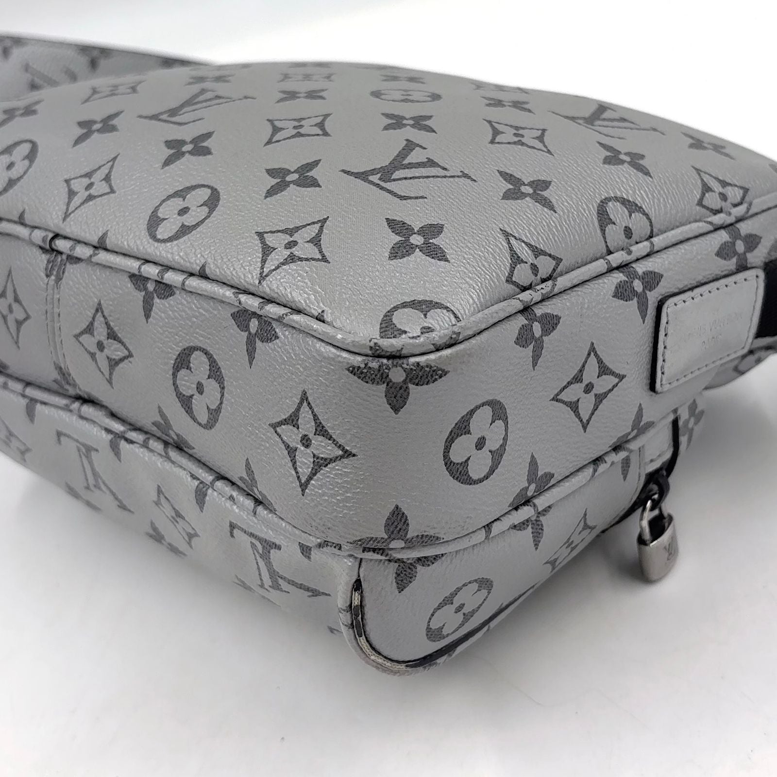 Louis Vuitton PM Monogram Gray Silver Shoulder — view 9
