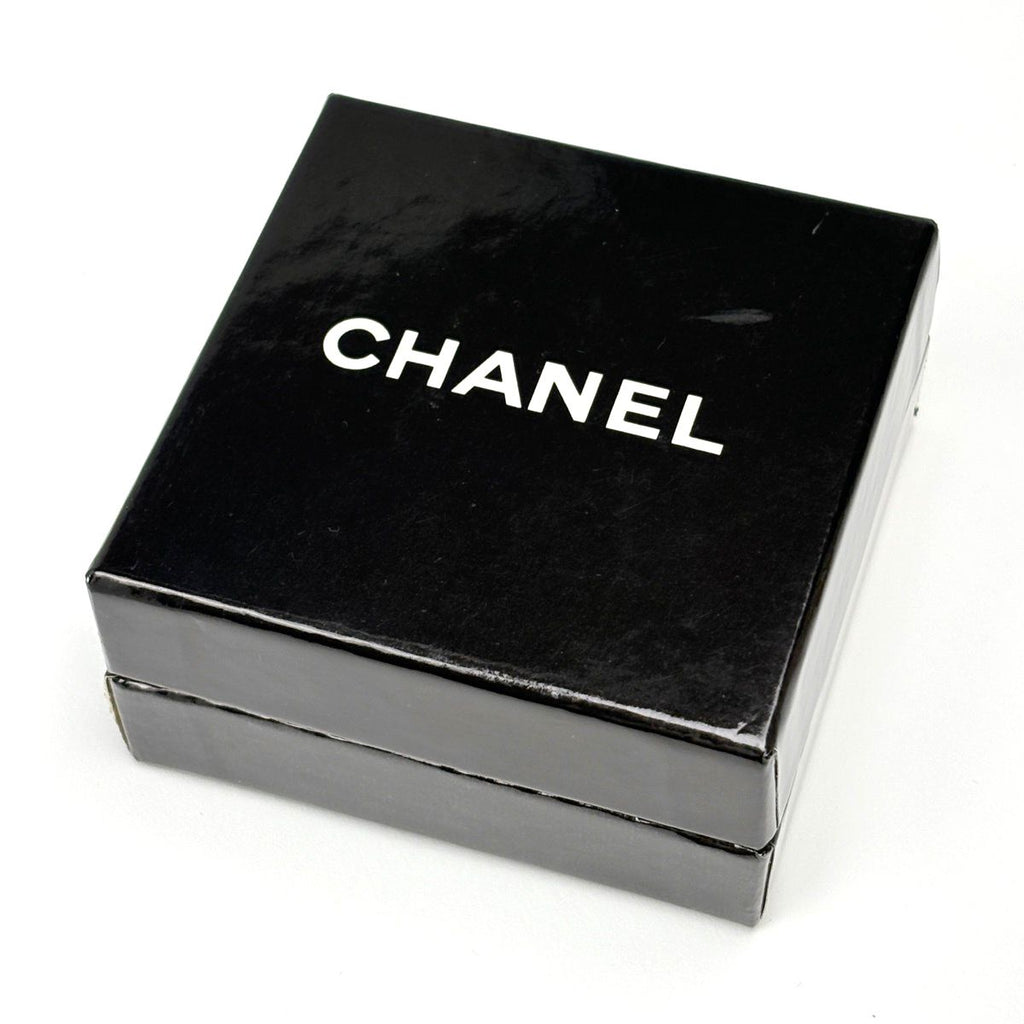 Chanel Earrings CC Logo Round Gold Plated — view 6