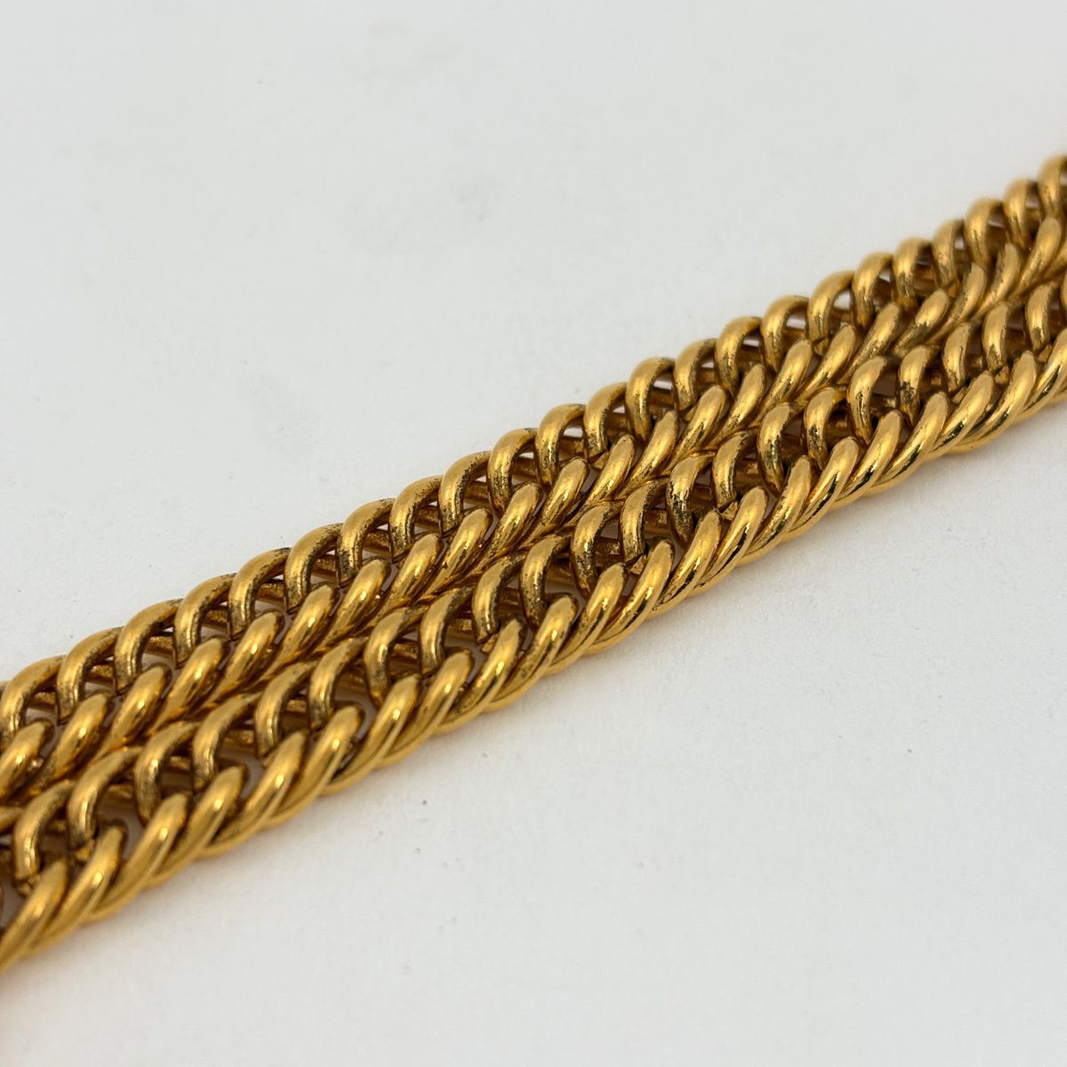 Chanel Necklace CC Logo Gold Plated — view 4