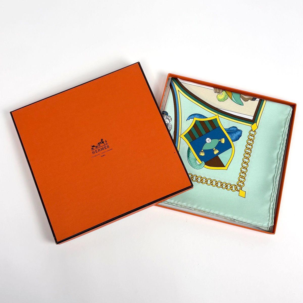 Hermes Carre 90 Chocs en Plumes Scarf Silk Lightgreen Multicolor — view 6