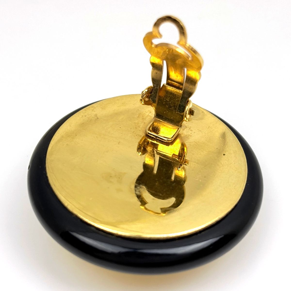 Chanel Earrings CC Logo Round Gold Plated Black — view 3