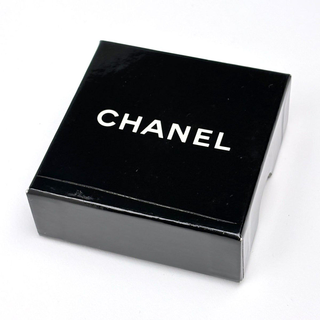 Chanel Earrings CC Logo Round Gold Plated Black — view 6