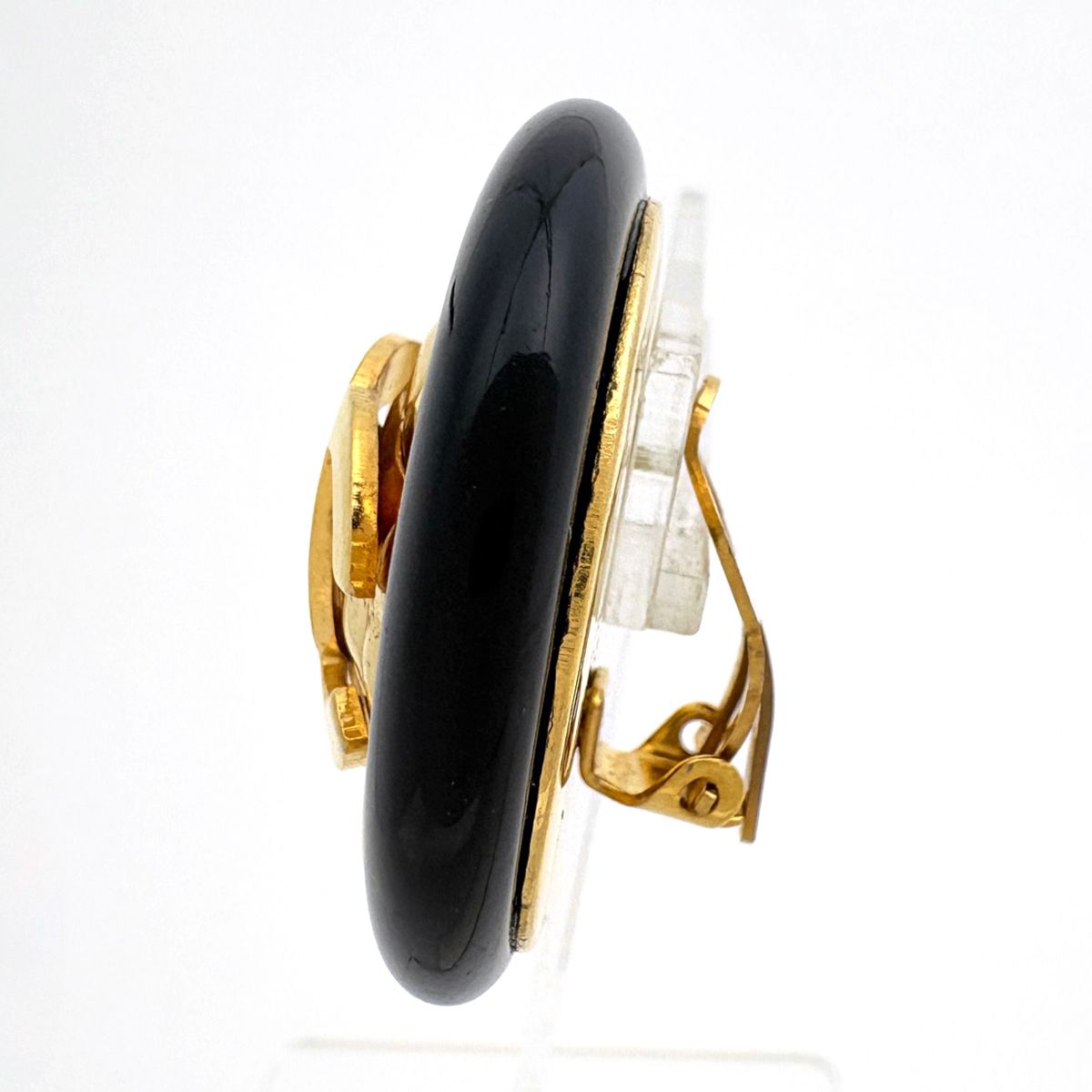 Chanel Earrings CC Logo Round Gold Plated Black — view 2