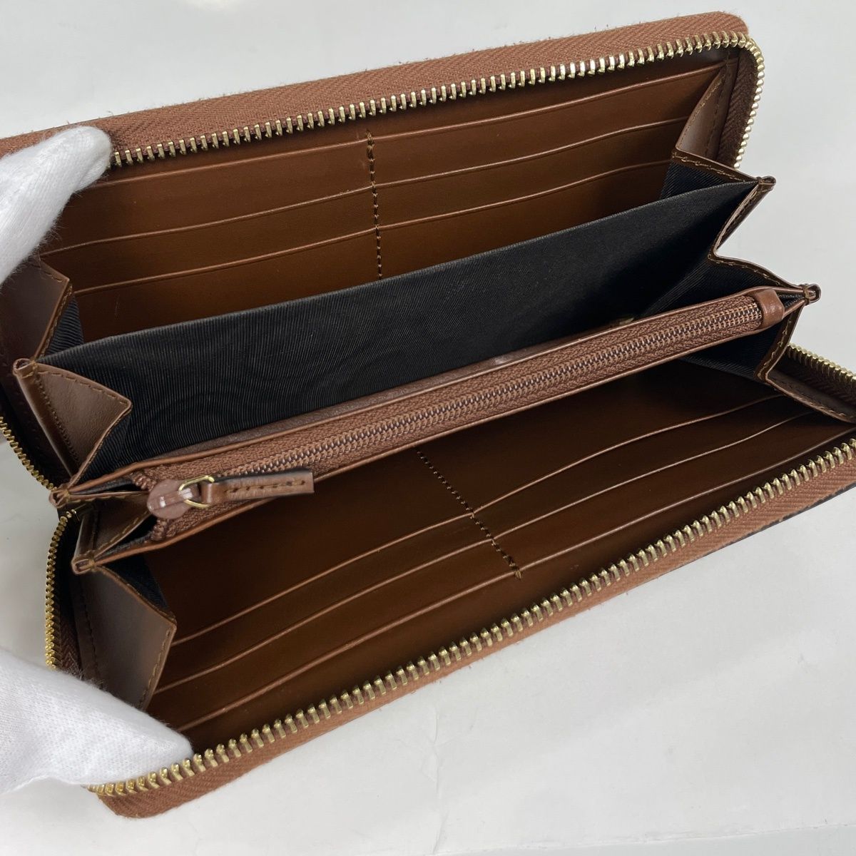 Gucci Wallet GG Round Zip Supreme Beige — view 5