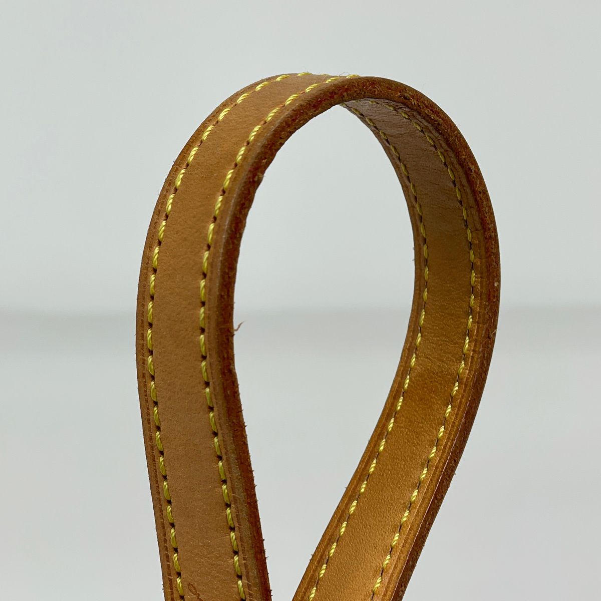 Louis Vuitton Cite MM Shoulder Bag Monogram Brown — view 6