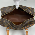 Louis Vuitton Cite MM Shoulder Bag Monogram Brown — view 8