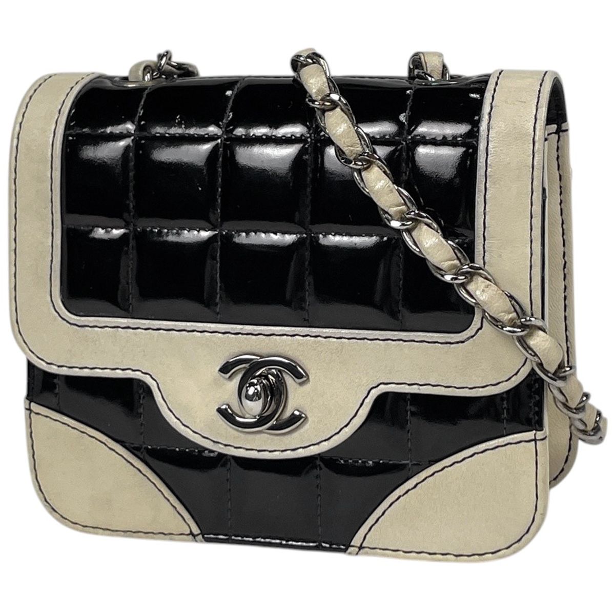 Chanel Shoulder Bag CC Logo Chocolate Bar Patent Leather Black Ivory
